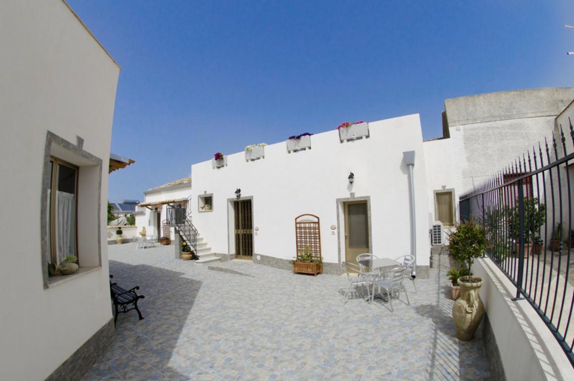 B&B Il Baglio Locogrande Exterior photo