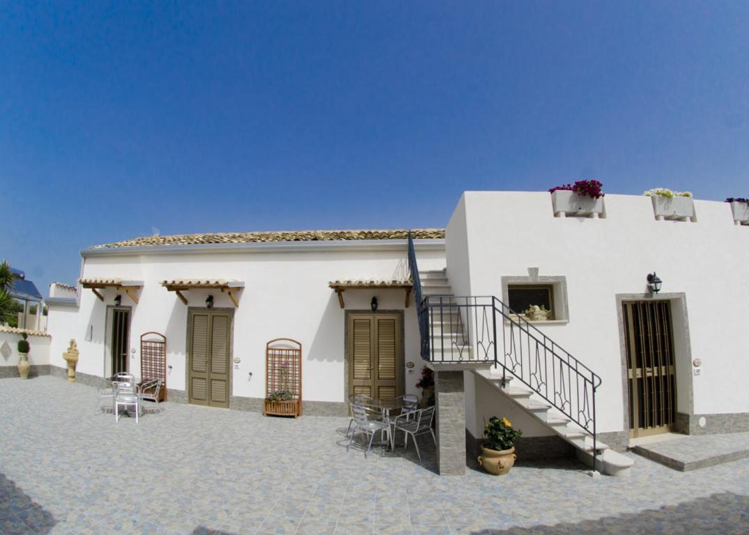 B&B Il Baglio Locogrande Exterior photo